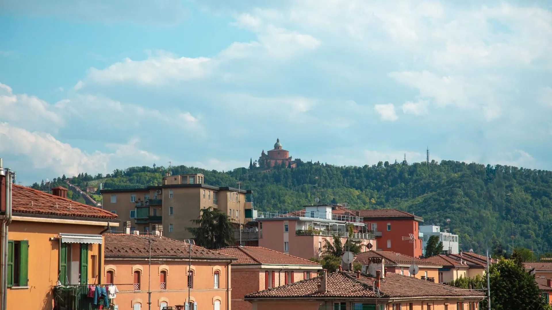 דירה בולוניה Appartamento Accogliente Con Vista San Luca